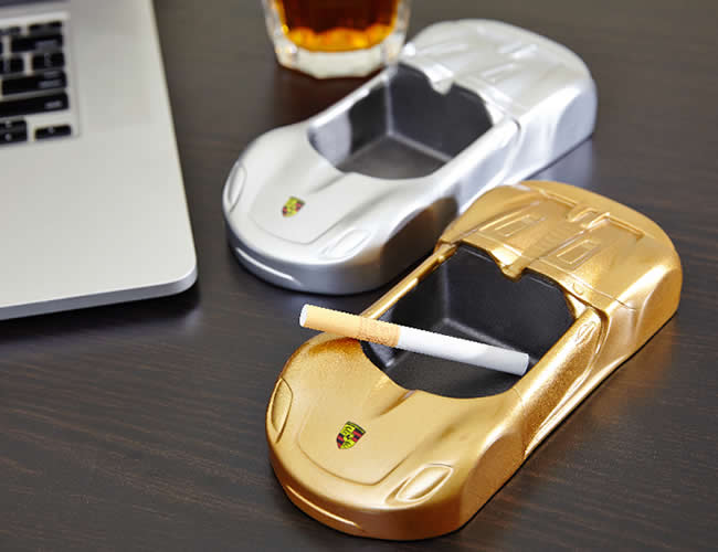 Creative Golden Sports Car Shape Desktop Decoration Ashtray