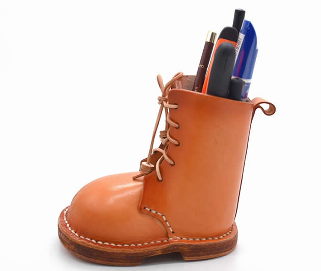 Classic Handmade Leather Boots Style Storage Shoes Pen Holder