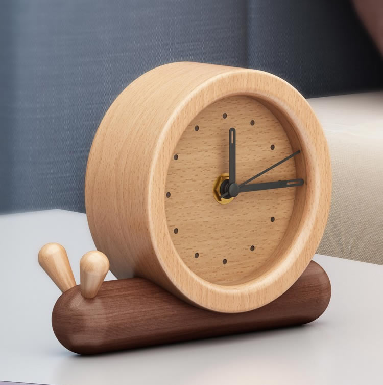 Exquisite Pure Wood Snail Decoration Desk Clock