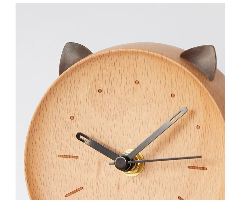 Simple Wooden Cat Face Shape Desk Clock