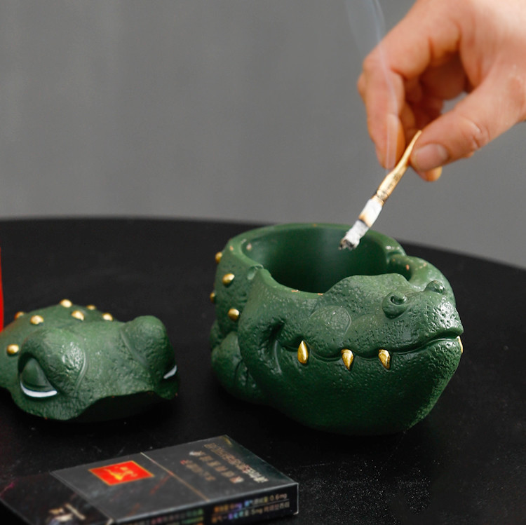 Quirky Crocodile-Shaped Ashtray,Amazingdesktop Decoration