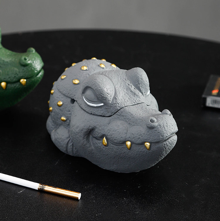 Quirky Crocodile-Shaped Ashtray,Amazingdesktop Decoration