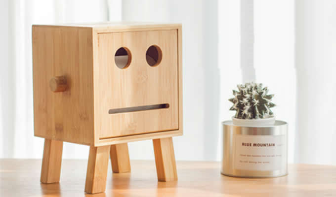 Bamboo Smiley Face Tissue Box