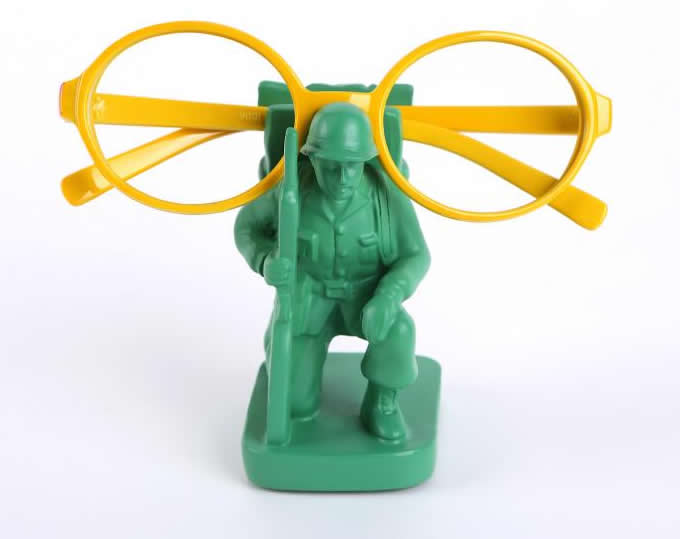  Cartoon Soldier  Eyeglass Holder 