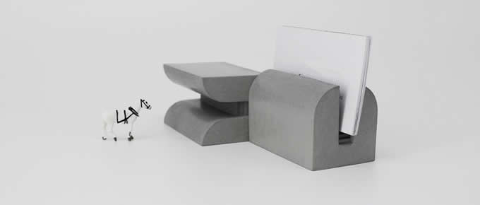  Concrete Business Card Holder