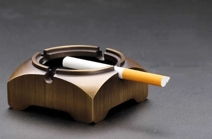 Decorative Solid Brass Retro Ashtray