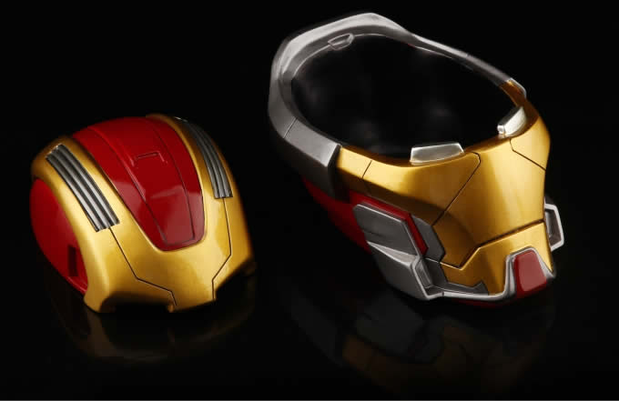 New Iron Man Helmet Portable Ashtray