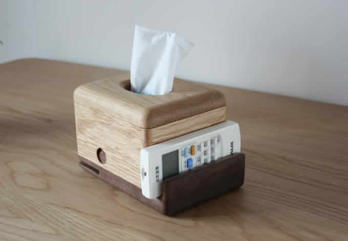 Wooden Whale Tissue Box Mobile Phone Display Stand 