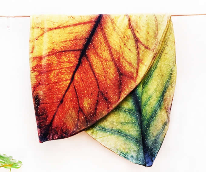 Leaf shape Soft Air Conditioning Blanket- Enchanting red leaf