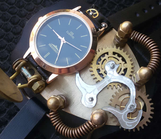  Steampunk Gear Wristwatch