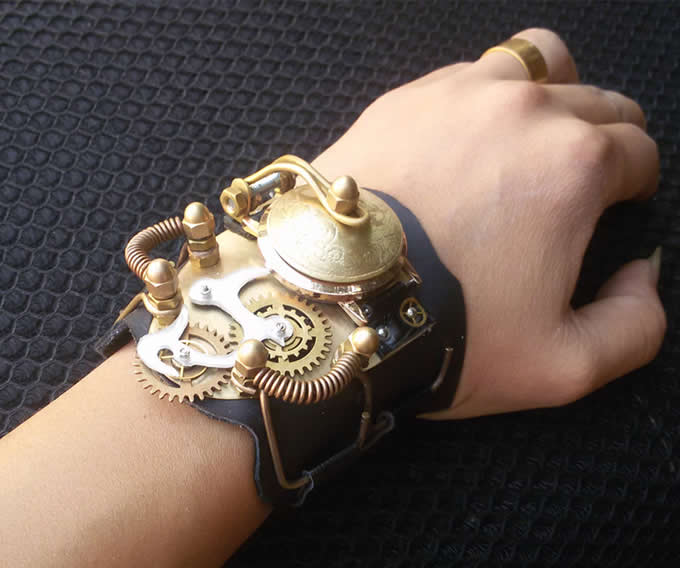  Steampunk Gear Wristwatch