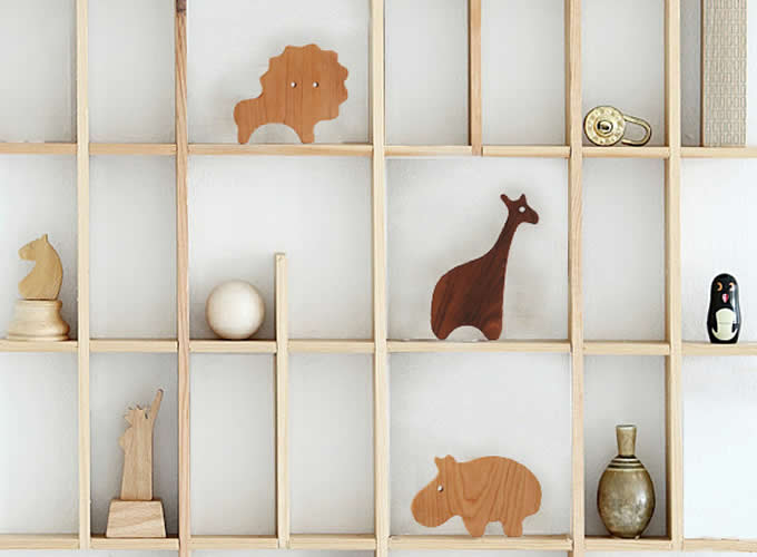 Wooden Animal Ornaments Elephant, Giraffe, Hippo, lion  