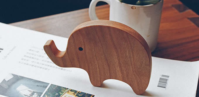 Wooden Animal Ornaments Elephant, Giraffe, Hippo, lion  