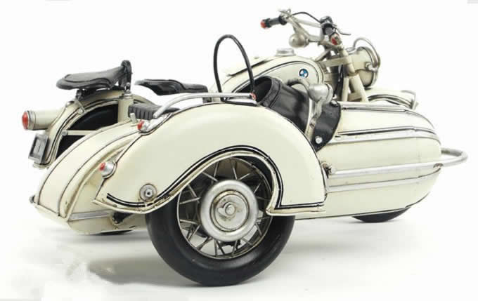   Handmade Antique Model Kit Car-1961 German Motorcycle R60 