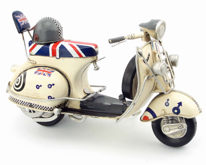 Handmade Antique Model Kit Motorcycle-1968  VESPA Motor Scooter