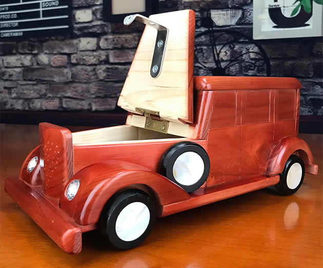 Creative classic car wooden handmade piggy bank Home decoration gift idea